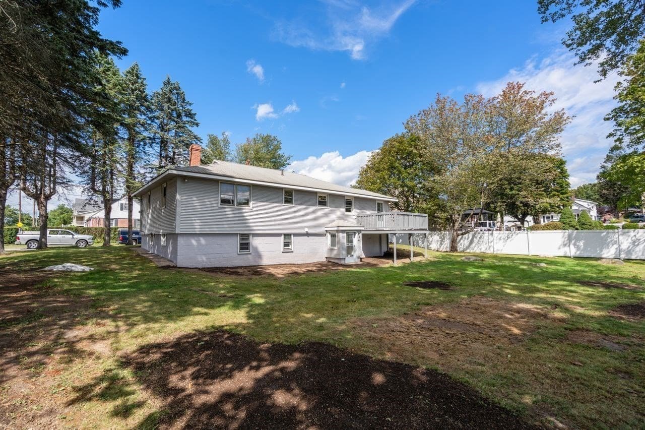 Single Family Residence at 3 Hampton St, Worcester MA 01604, Worcester, photo 15 of 15