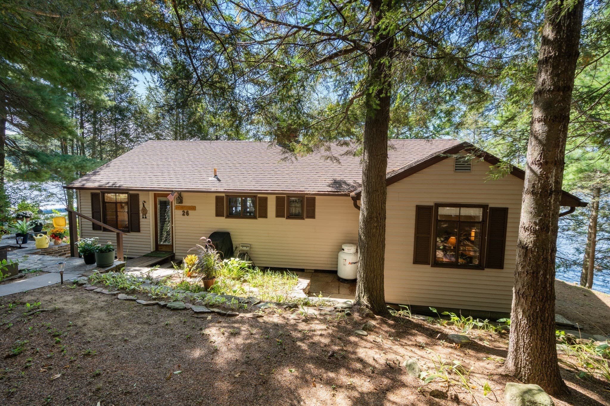Single Family Residence at 26 Barry Dr., Holland MA 01521, Holland, photo 2 of 32