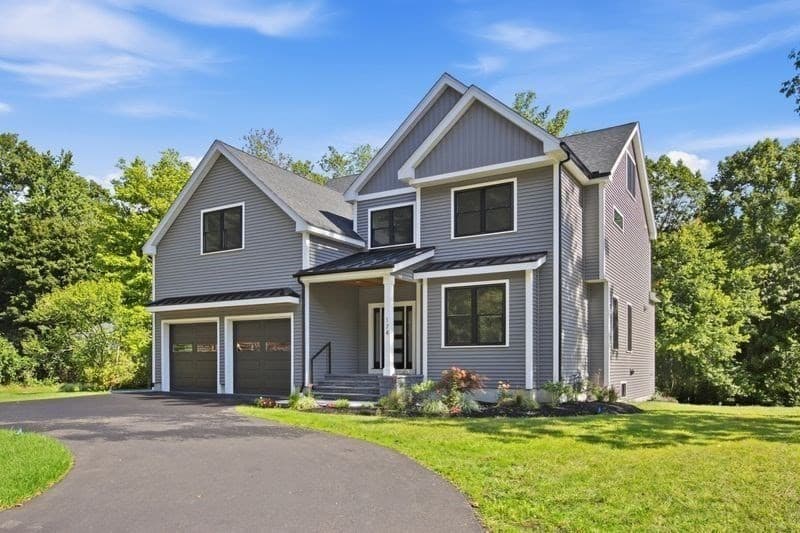 174 Winn St, Burlington MA 01803
