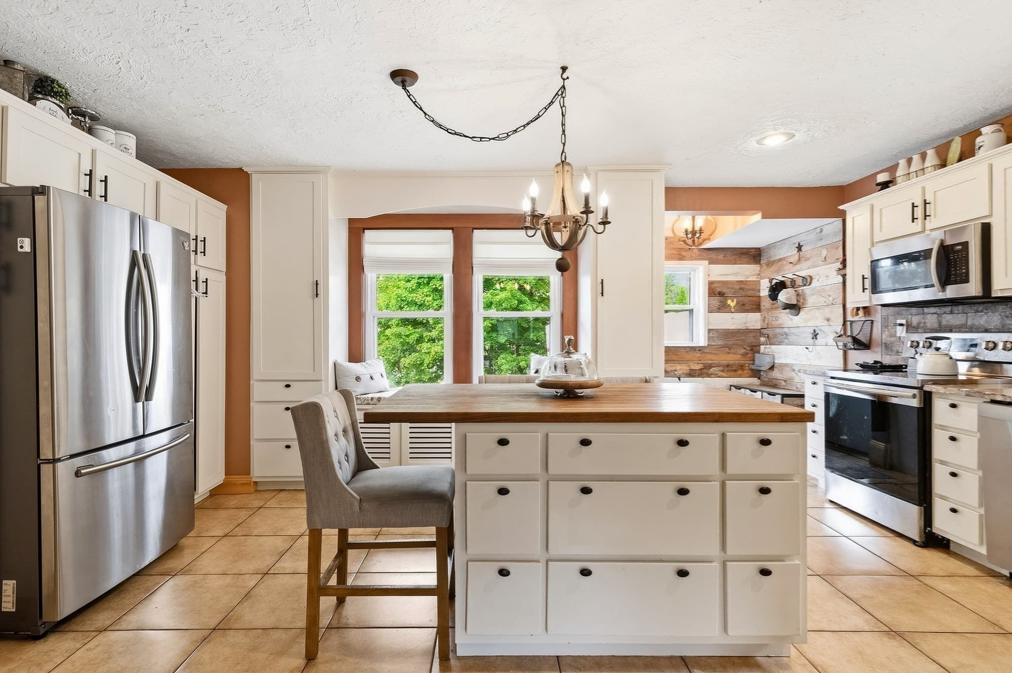 Single Family Residence at 18 Vine, Milford MA 01757, Milford, photo 9 of 41