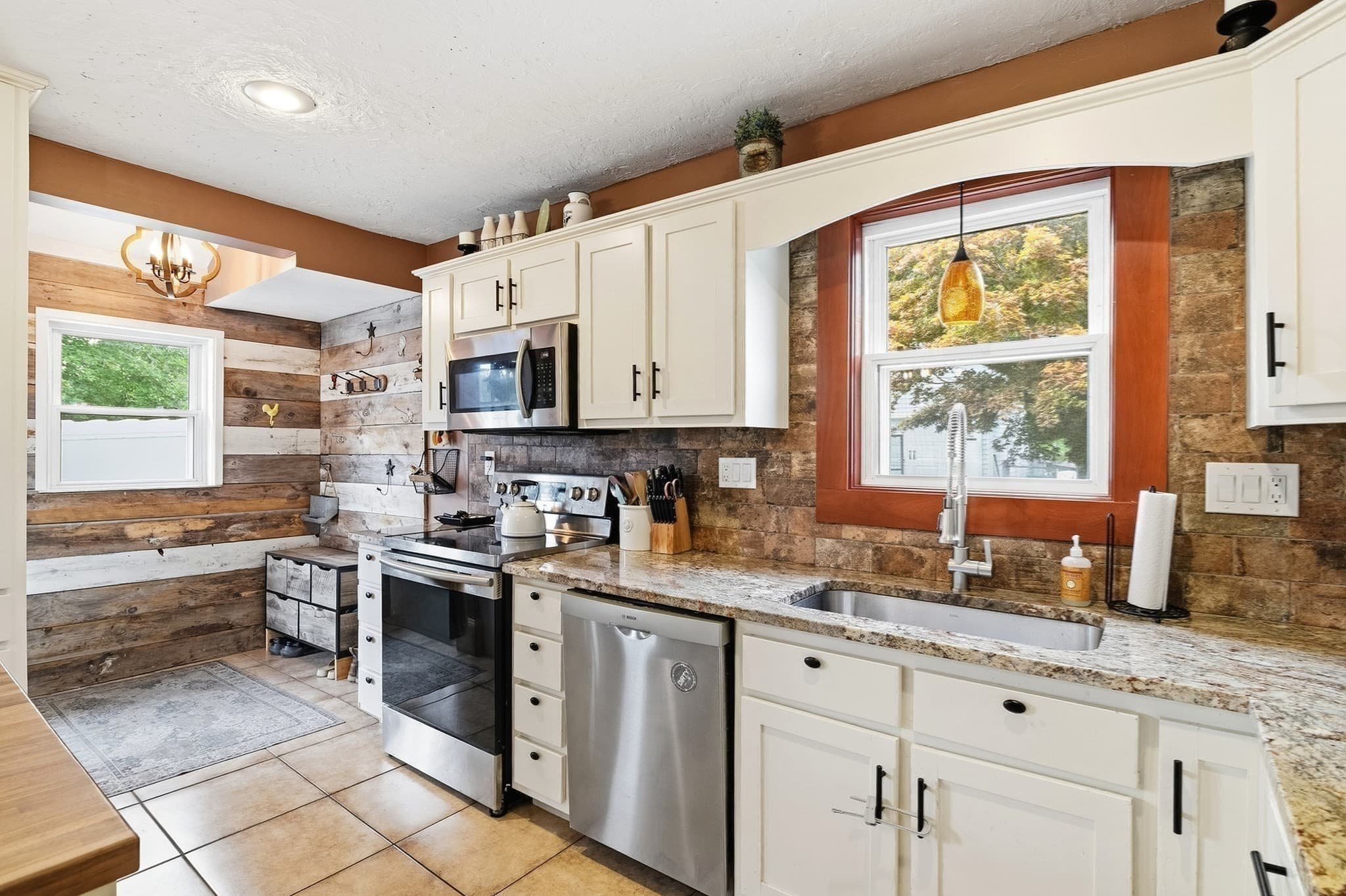 Single Family Residence at 18 Vine, Milford MA 01757, Milford, photo 8 of 41