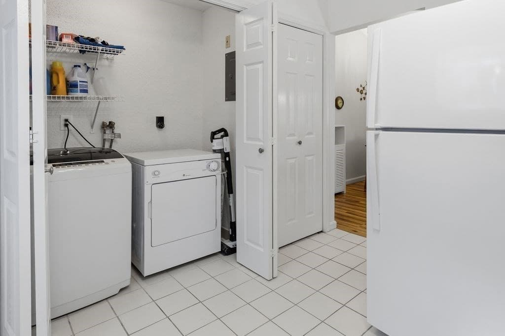Condominium at 58-C58 Harbor Lights Rd # c58, Bourne MA 02532, Bourne, photo 13 of 19