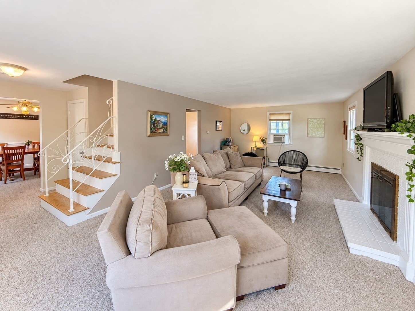 Single Family Residence at 15 Puritan Rd, Beverly MA 01915, Beverly, photo 7 of 39