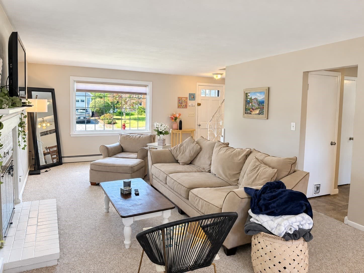 Single Family Residence at 15 Puritan Rd, Beverly MA 01915, Beverly, photo 5 of 39