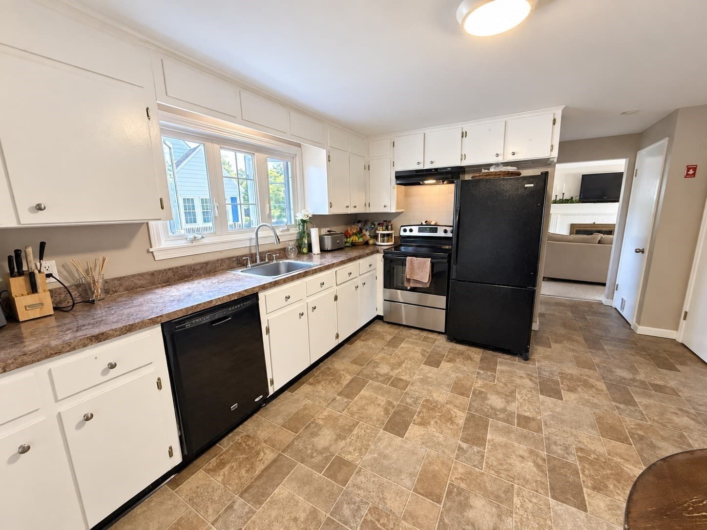 Single Family Residence at 15 Puritan Rd, Beverly MA 01915, Beverly, photo 25 of 39