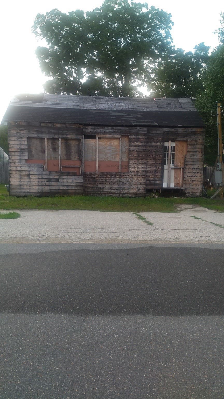 Single Family Residence at 4 Park St, Georgetown MA 01833, Georgetown, photo 2 of 11