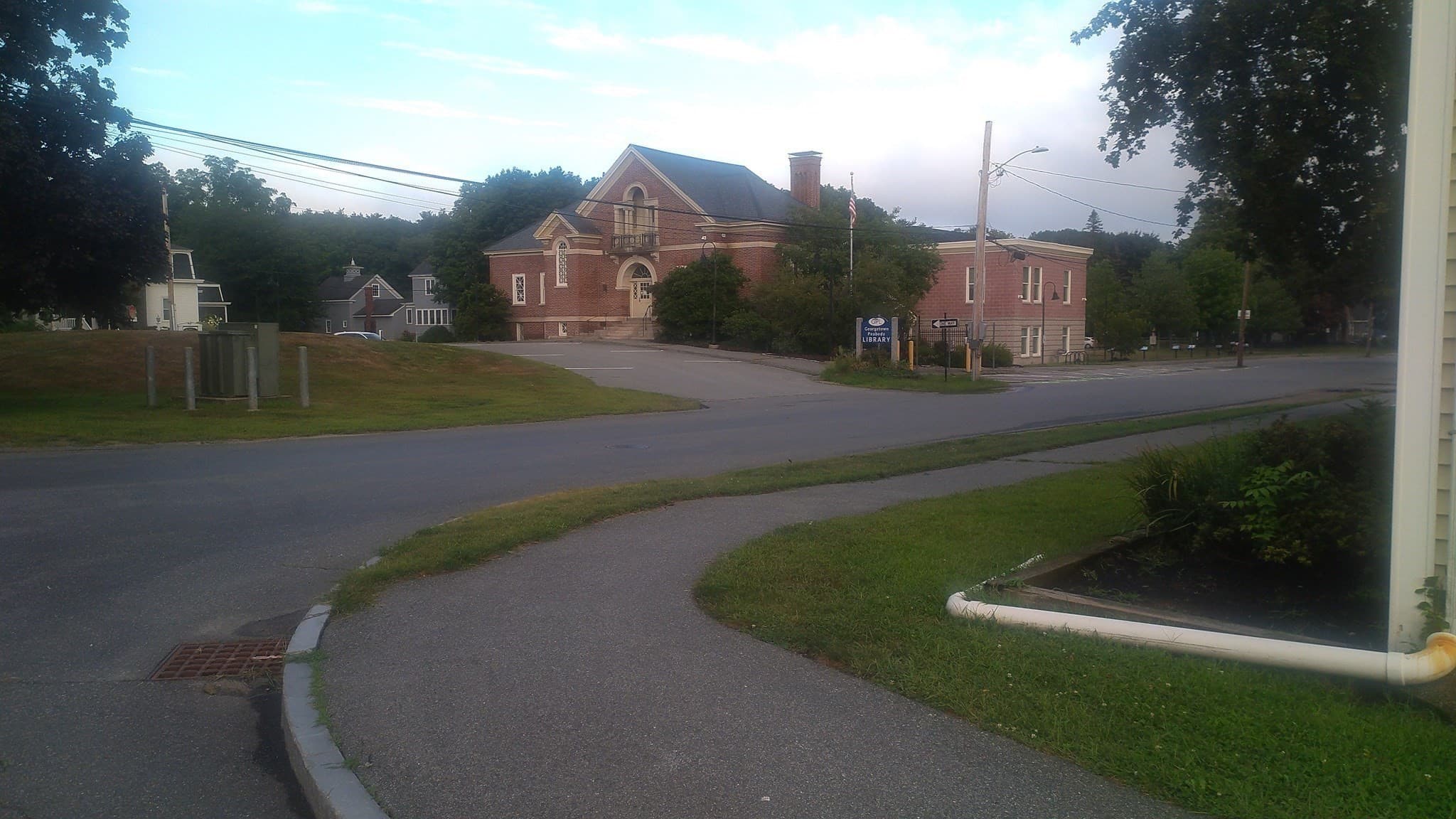 Single Family Residence at 4 Park St, Georgetown MA 01833, Georgetown, photo 11 of 11
