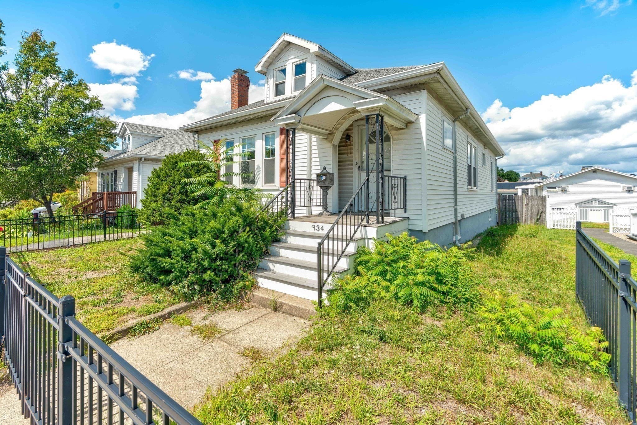 Single Family Residence at 334 Sea St, Quincy MA 02169, Quincy, photo 2 of 30