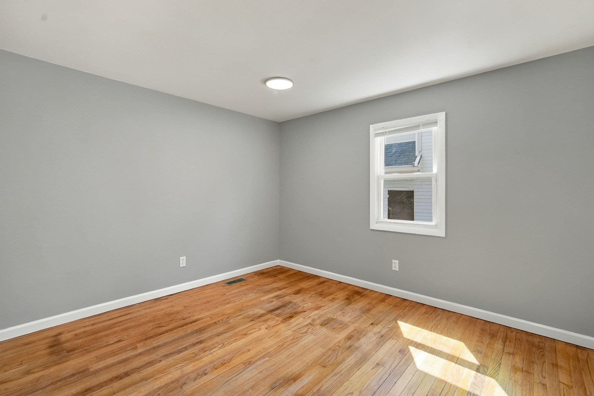 Single Family Residence at 53 Silver Street, Springfield MA 01107, Springfield, photo 17 of 31
