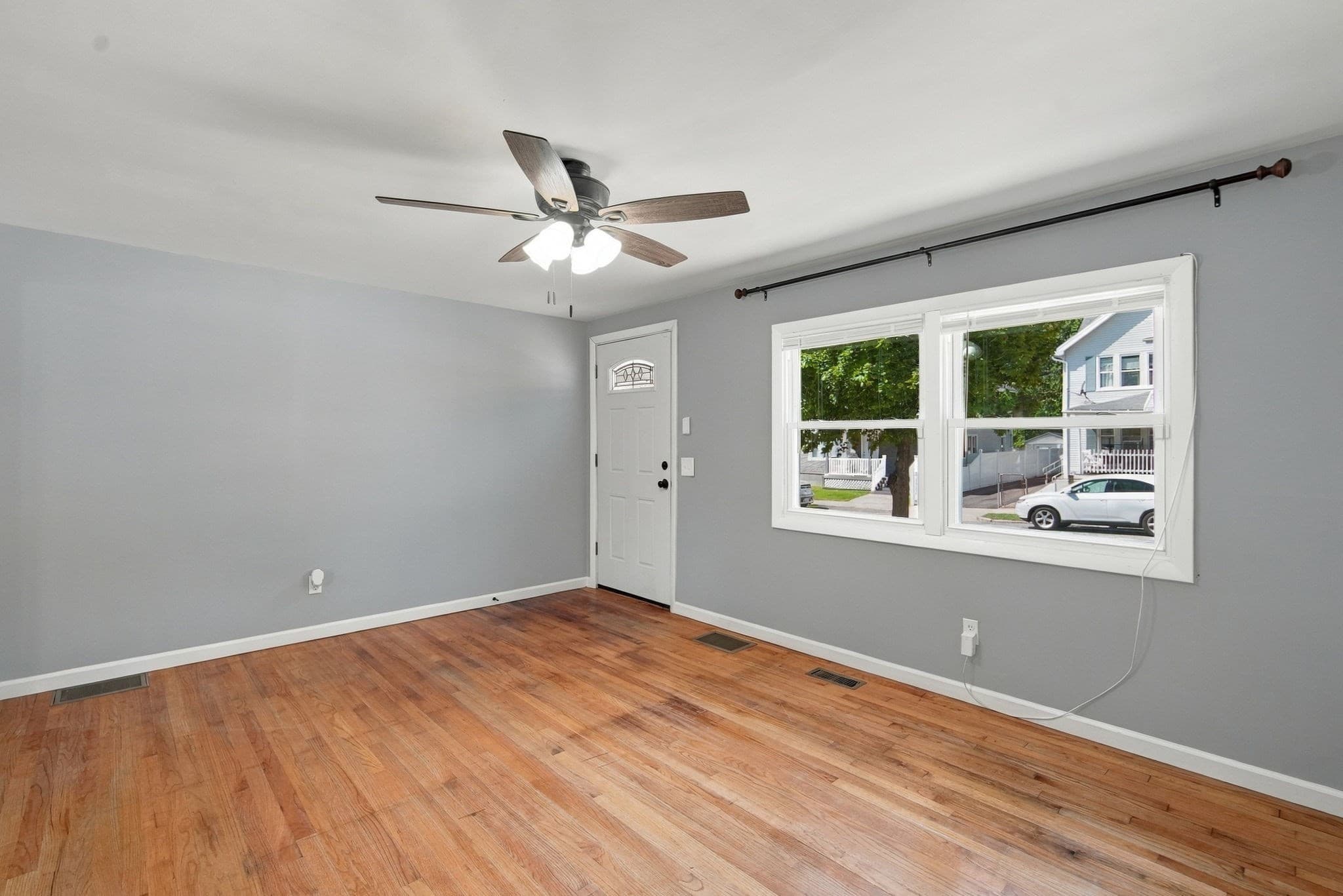 Single Family Residence at 53 Silver Street, Springfield MA 01107, Springfield, photo 20 of 31