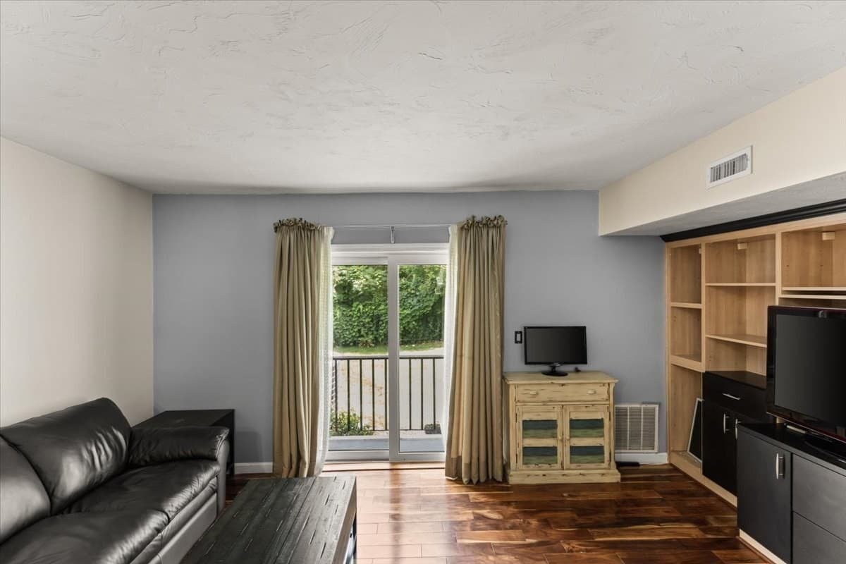 Condominium at 116 Tall Oaks Drive # A, Weymouth MA 02190, Weymouth, photo 11 of 24