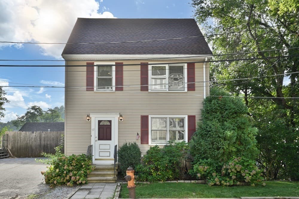 Single Family Residence at 57 Hillcrest St, Waltham MA 02451, Waltham, photo 2 of 29
