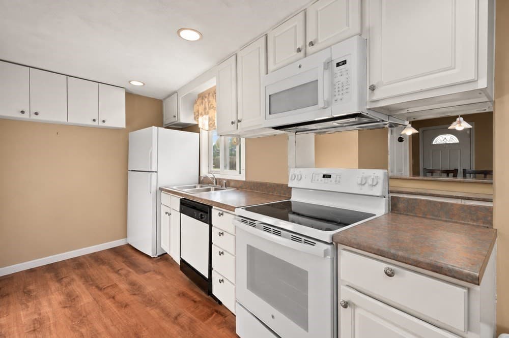Single Family Residence at 57 Hillcrest St, Waltham MA 02451, Waltham, photo 3 of 29