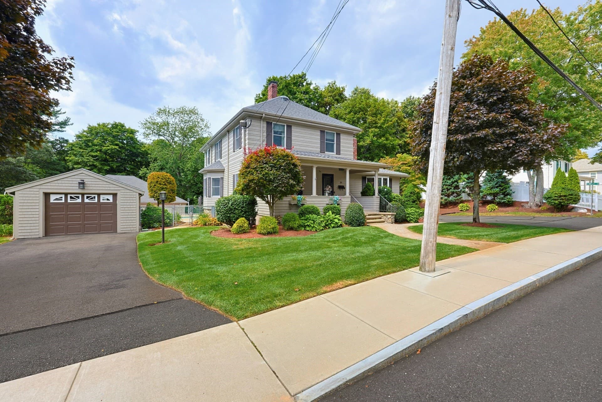 Single Family Residence at 20 Marvin Ave, Franklin MA 02038, Franklin, photo 2 of 42