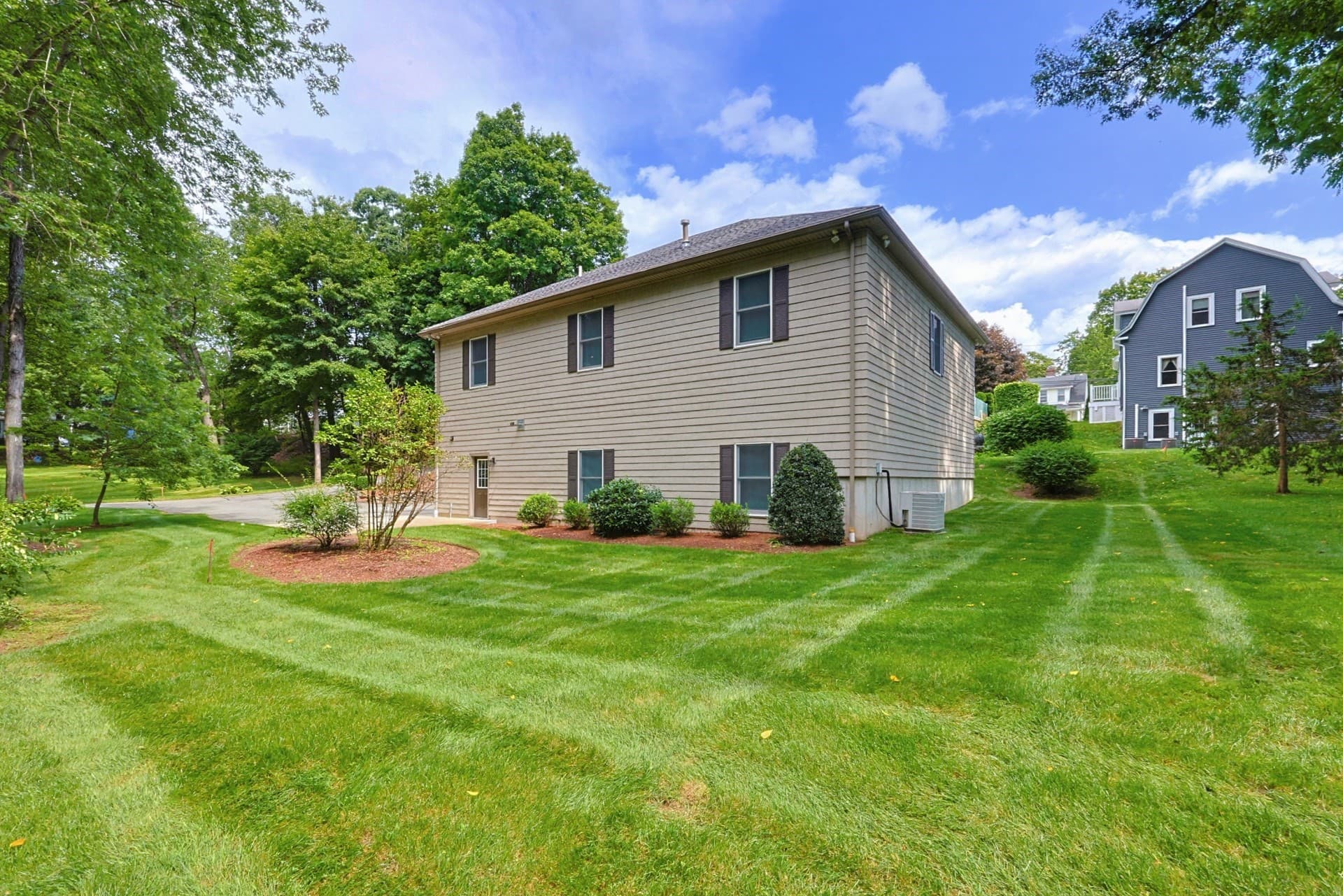 Single Family Residence at 20 Marvin Ave, Franklin MA 02038, Franklin, photo 6 of 42