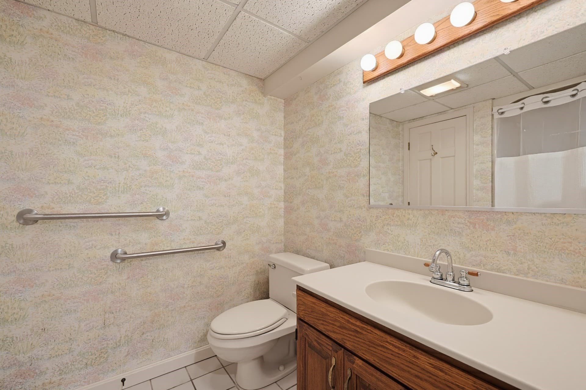Single Family Residence at 20 Marvin Ave, Franklin MA 02038, Franklin, photo 17 of 42