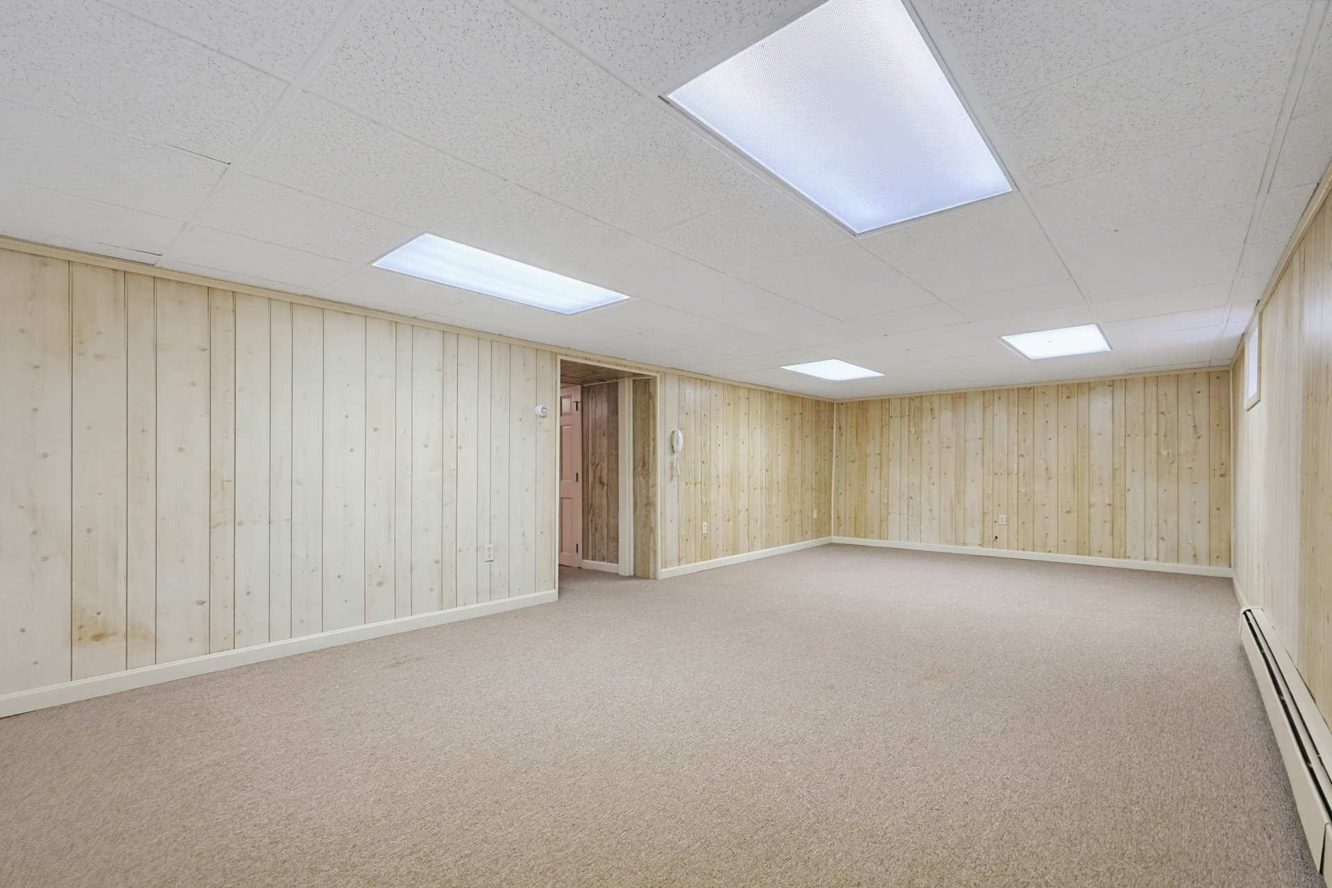 Single Family Residence at 20 Marvin Ave, Franklin MA 02038, Franklin, photo 20 of 42