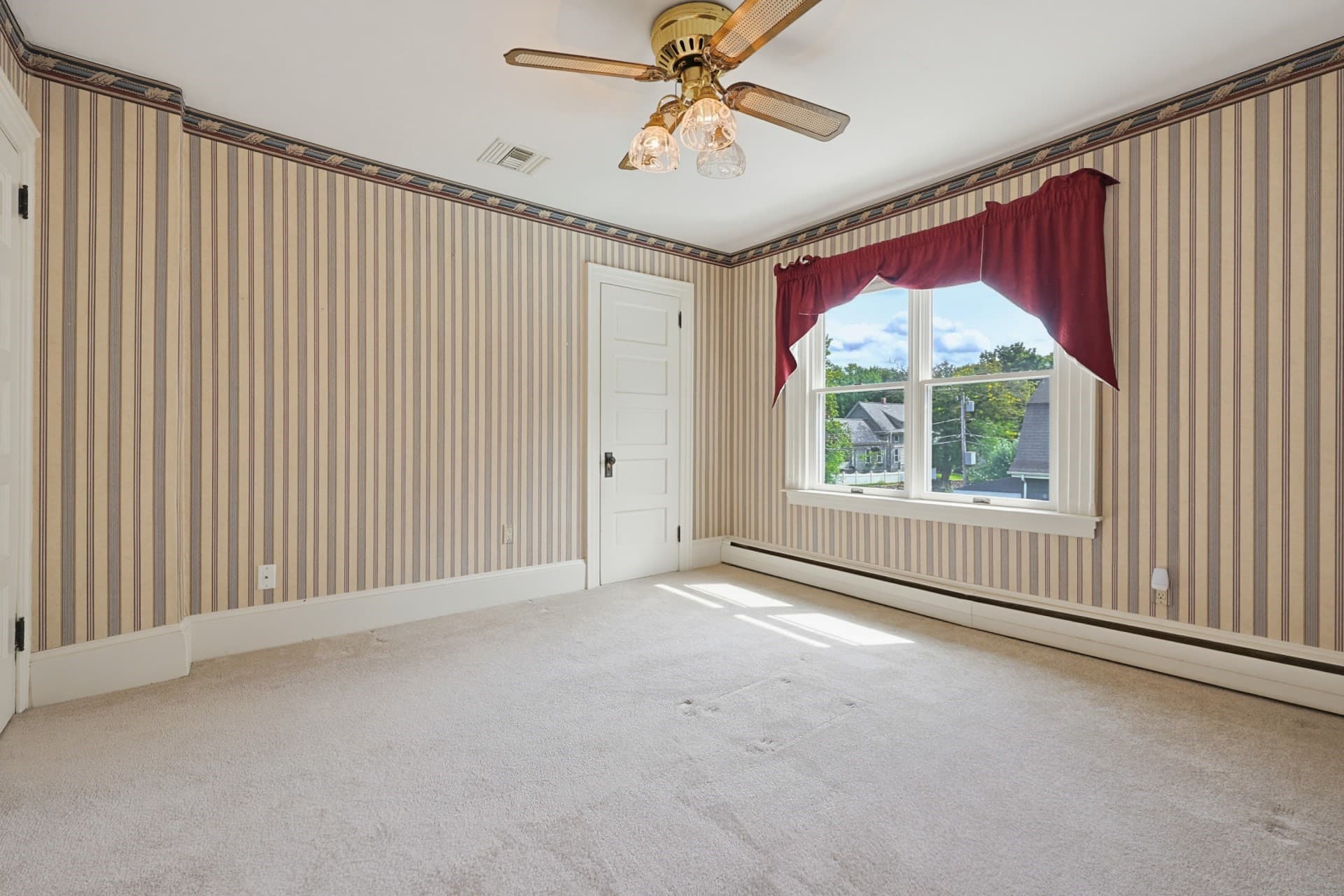 Single Family Residence at 20 Marvin Ave, Franklin MA 02038, Franklin, photo 30 of 42