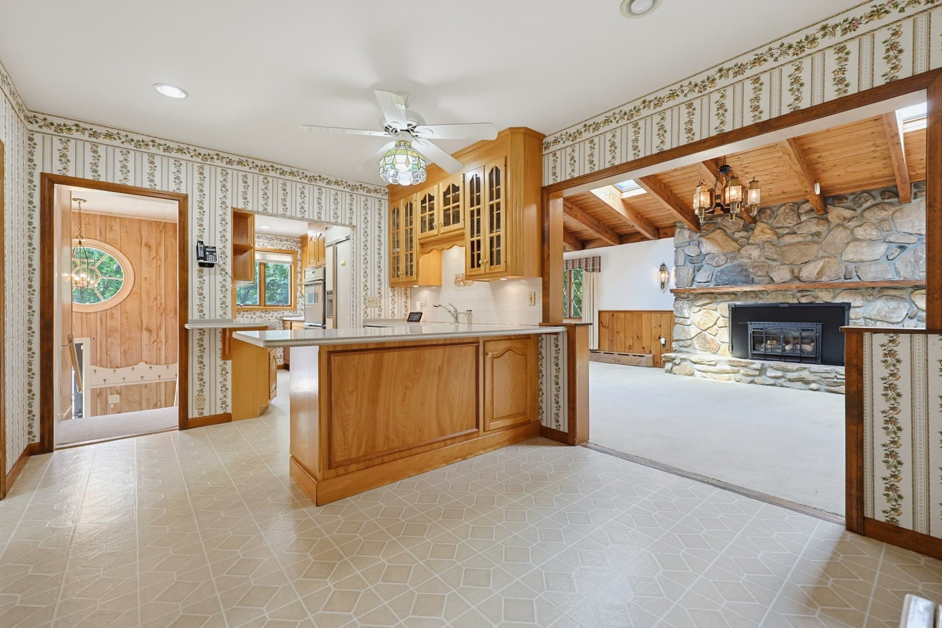 Single Family Residence at 20 Marvin Ave, Franklin MA 02038, Franklin, photo 10 of 42