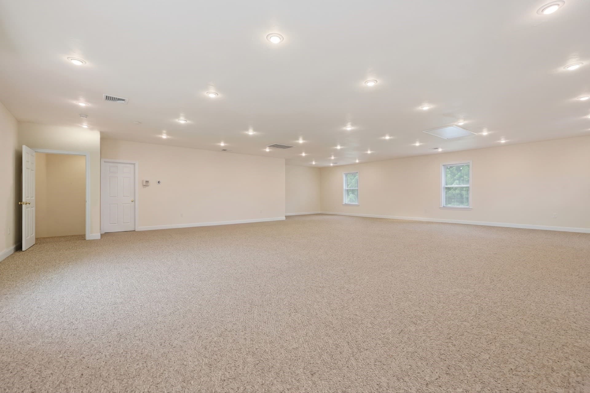 Single Family Residence at 20 Marvin Ave, Franklin MA 02038, Franklin, photo 35 of 42