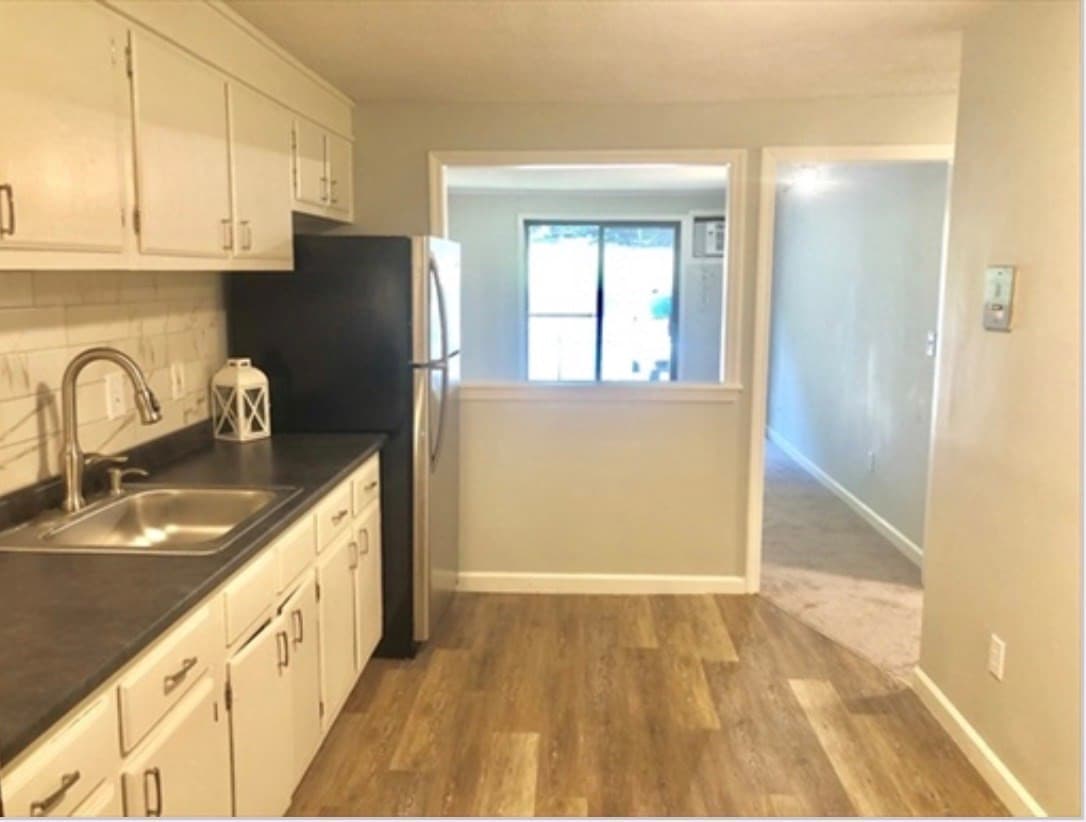 Condominium at 625 West Lowell Ave # 14, Haverhill MA 01832, Haverhill, photo 3 of 16