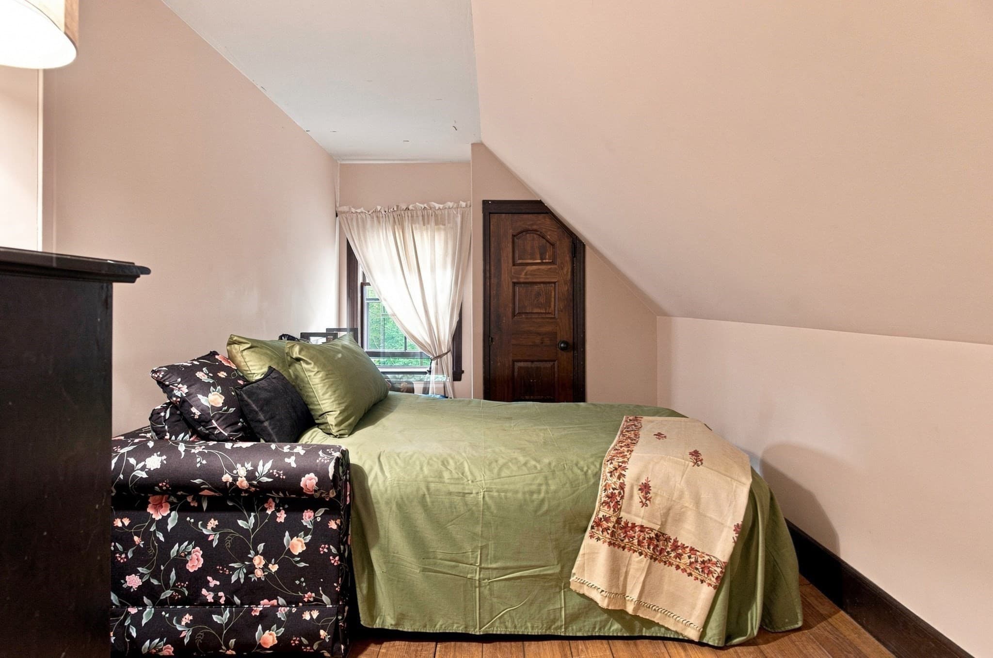 Single Family Residence at 6 Menlo St, Boston MA 02135, photo 35 of 42