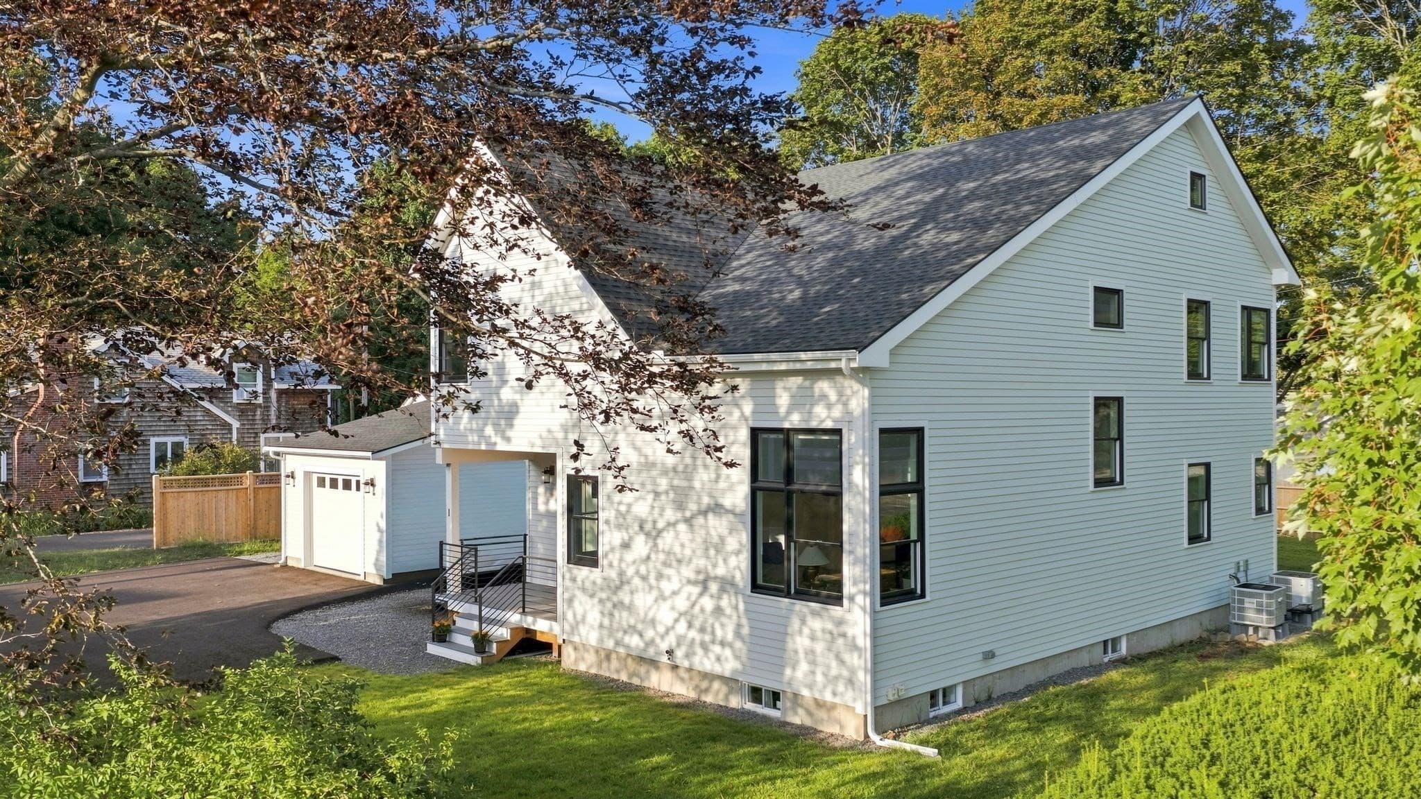 Single Family Residence at 1 Dartmouth Road, Marblehead MA 01945, Marblehead, photo 3 of 39