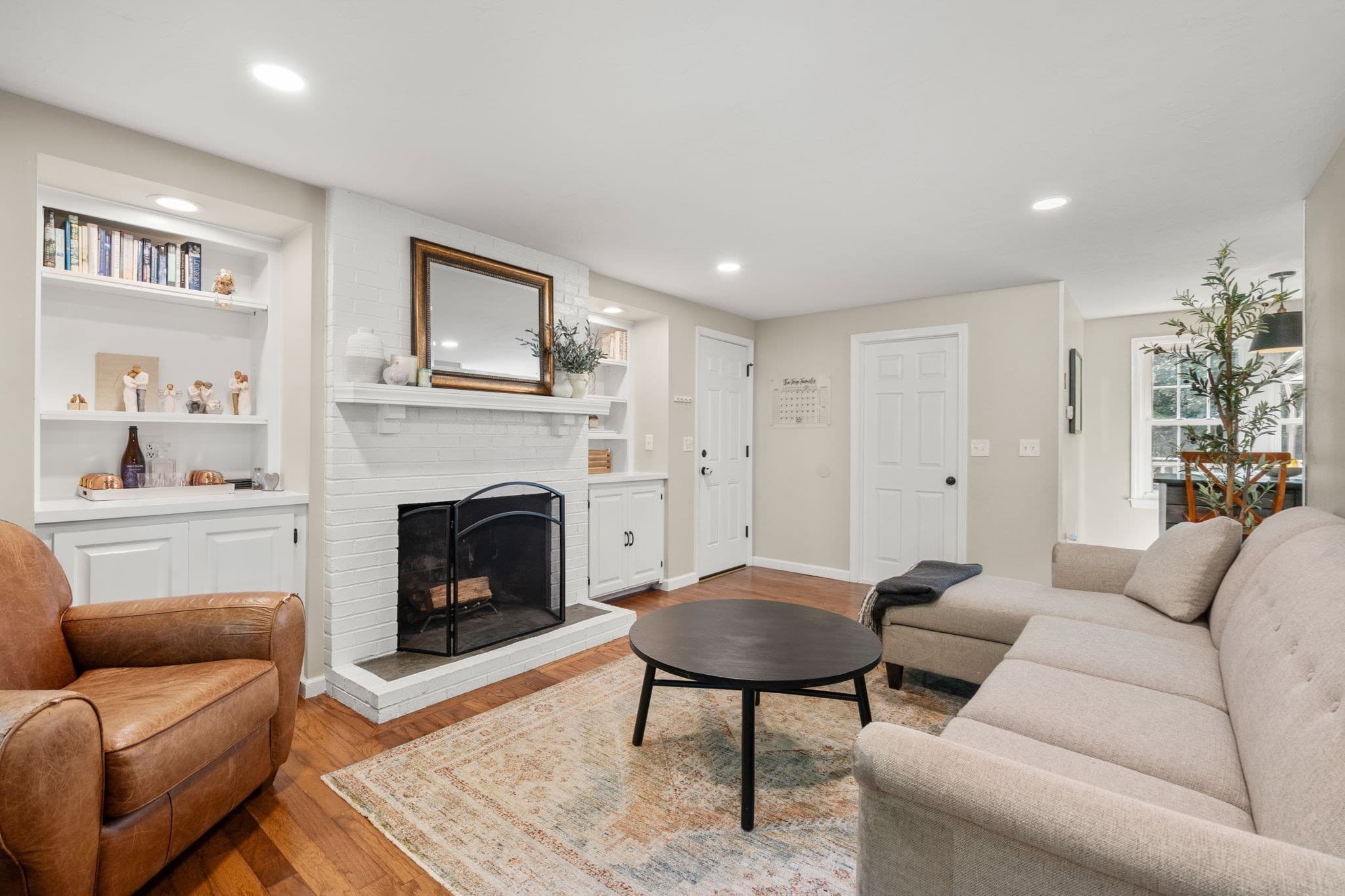 Single Family Residence at 55 Hartford Ave E, Mendon MA 01756, Mendon, photo 5 of 24