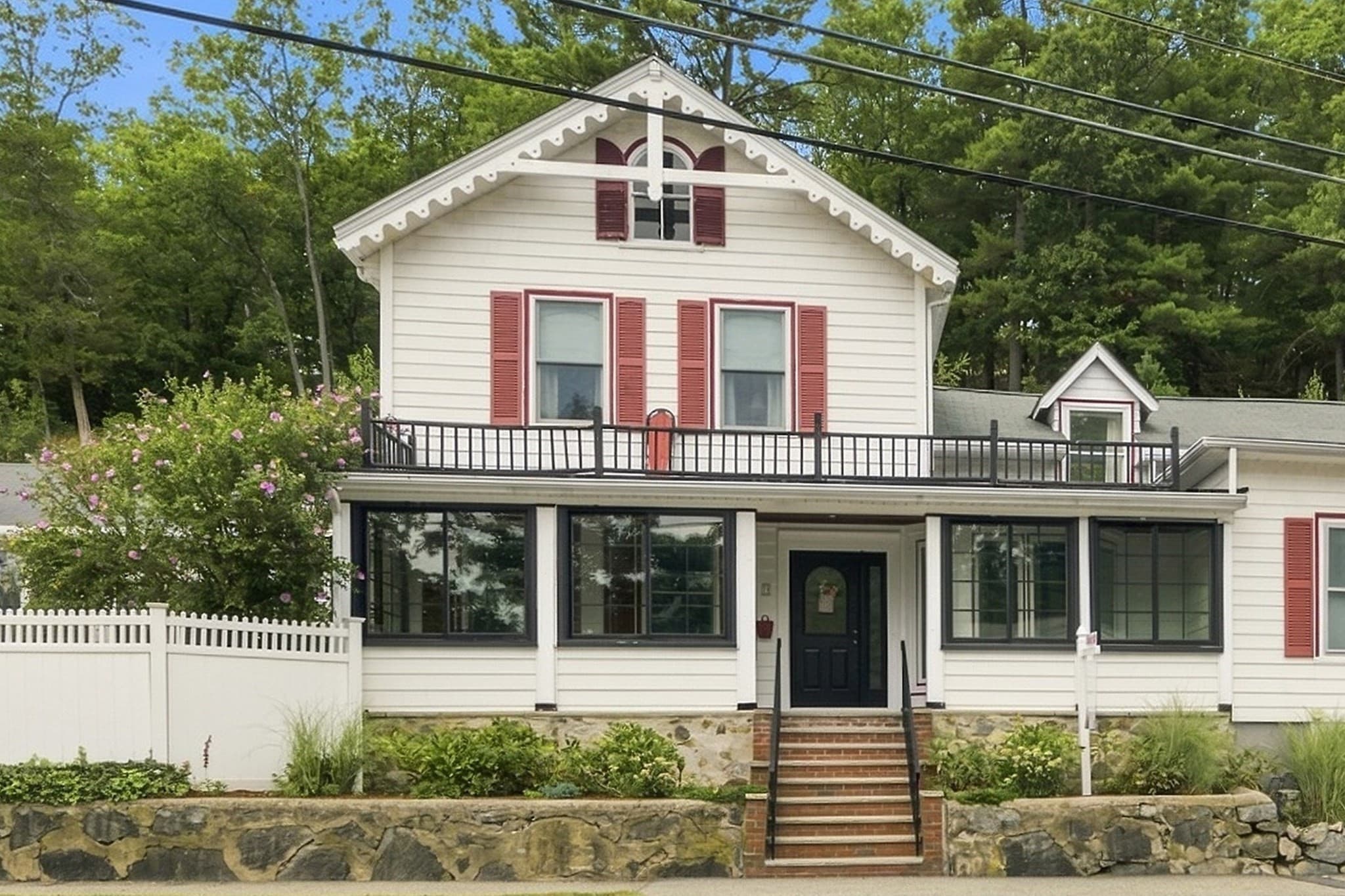 78 Oak St, Wakefield MA 01880