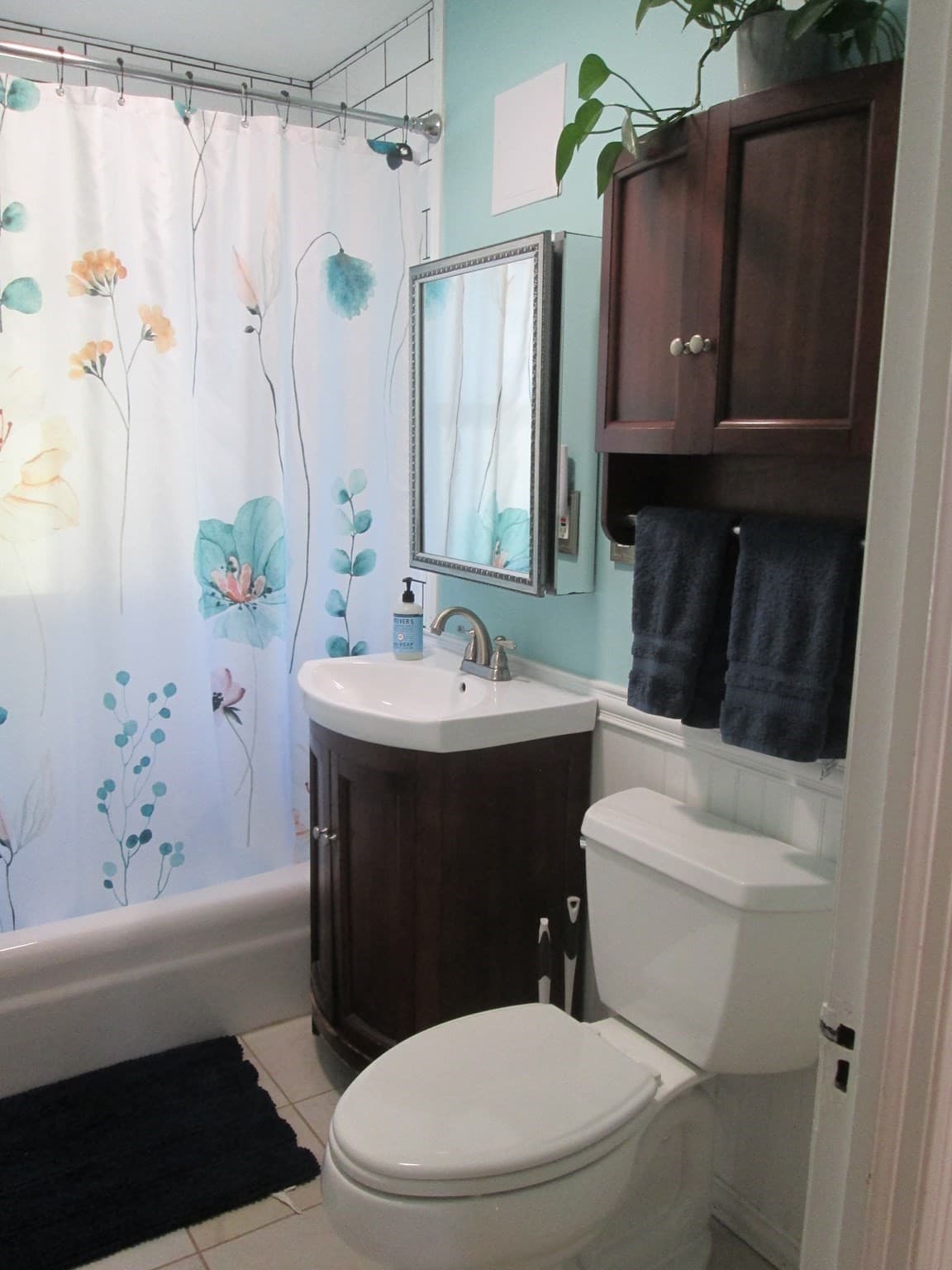 Single Family Residence at 76 Surrey Rd, Springfield MA 01118, Springfield, photo 10 of 26