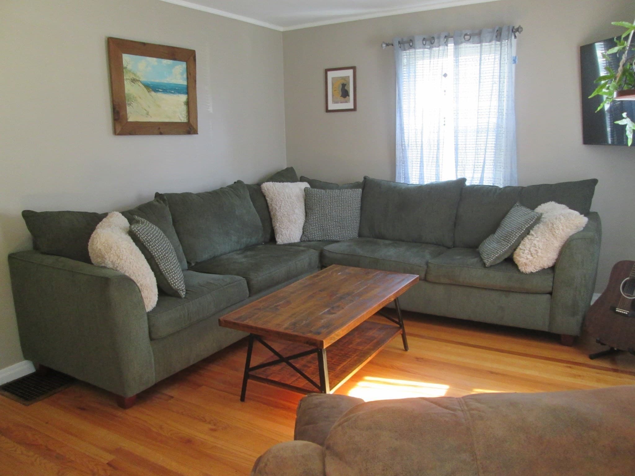 Single Family Residence at 76 Surrey Rd, Springfield MA 01118, Springfield, photo 4 of 26