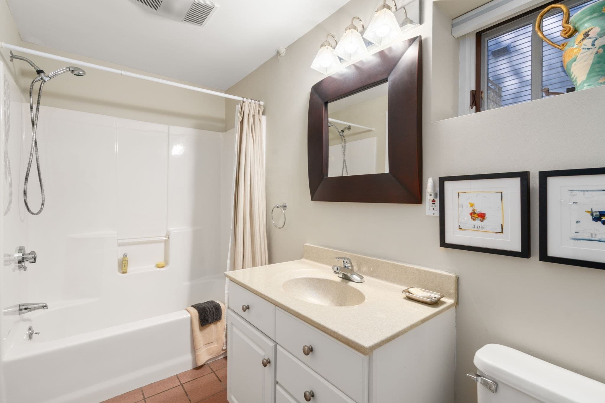 Single Family Residence at 75 Seaverns Ave, Boston MA 02130, photo 25 of 42