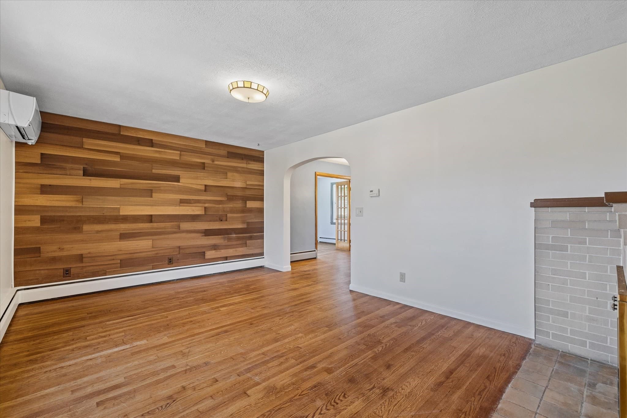 Single Family Residence at 34 Evelyn St, Worcester MA 01607, Worcester, photo 13 of 41
