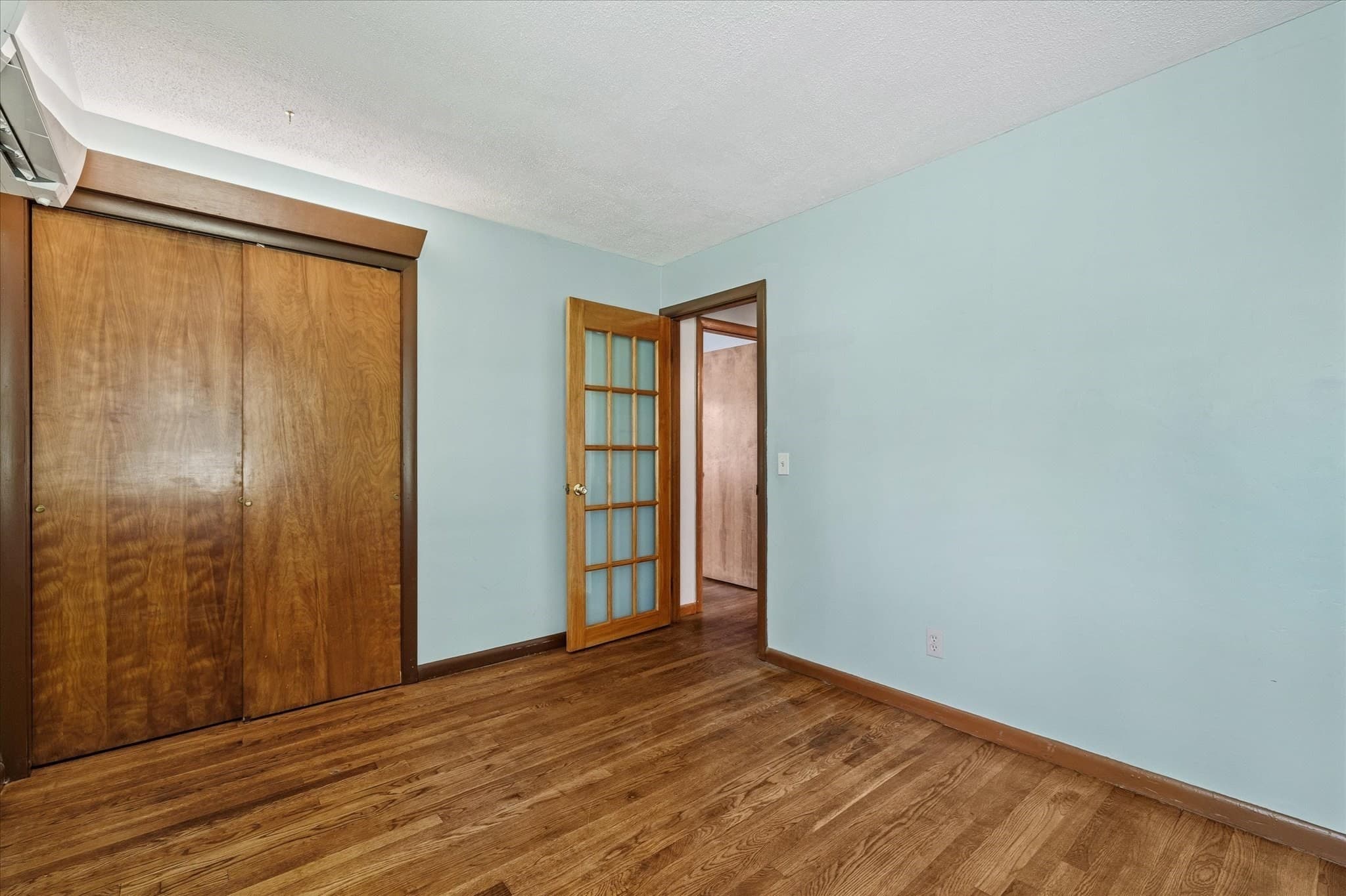 Single Family Residence at 34 Evelyn St, Worcester MA 01607, Worcester, photo 32 of 41