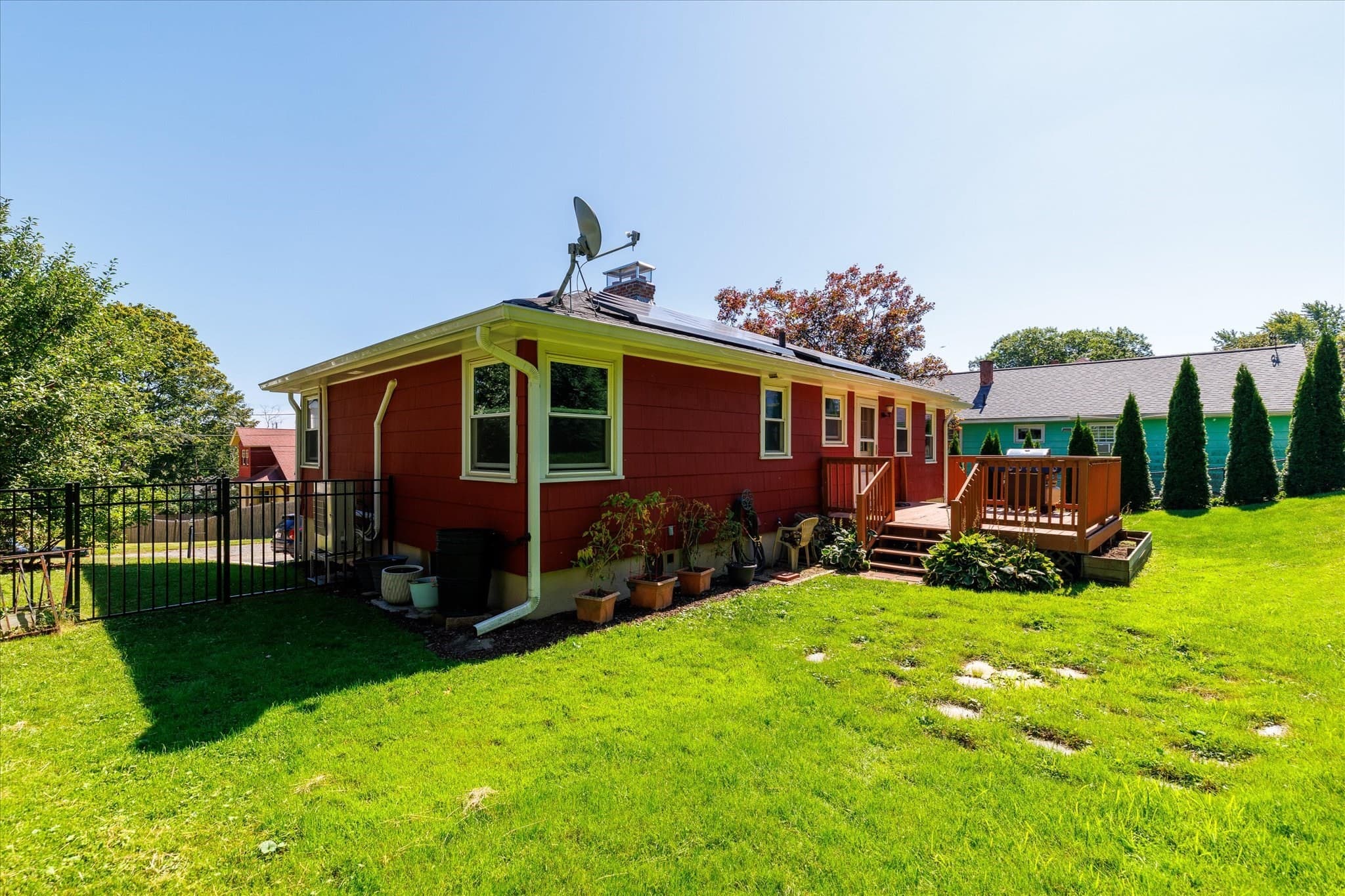 Single Family Residence at 34 Evelyn St, Worcester MA 01607, Worcester, photo 9 of 41