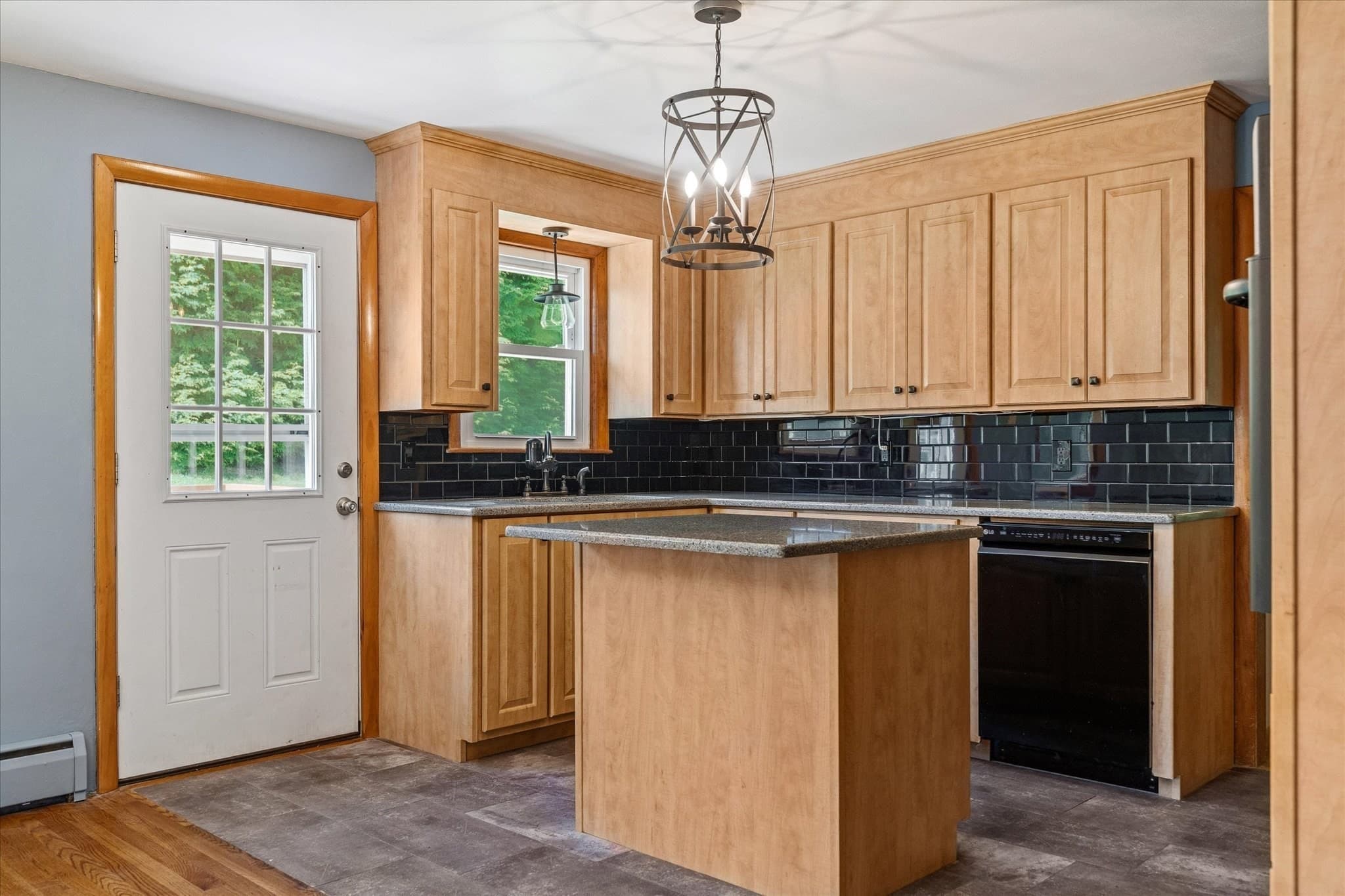 Single Family Residence at 34 Evelyn St, Worcester MA 01607, Worcester, photo 18 of 41