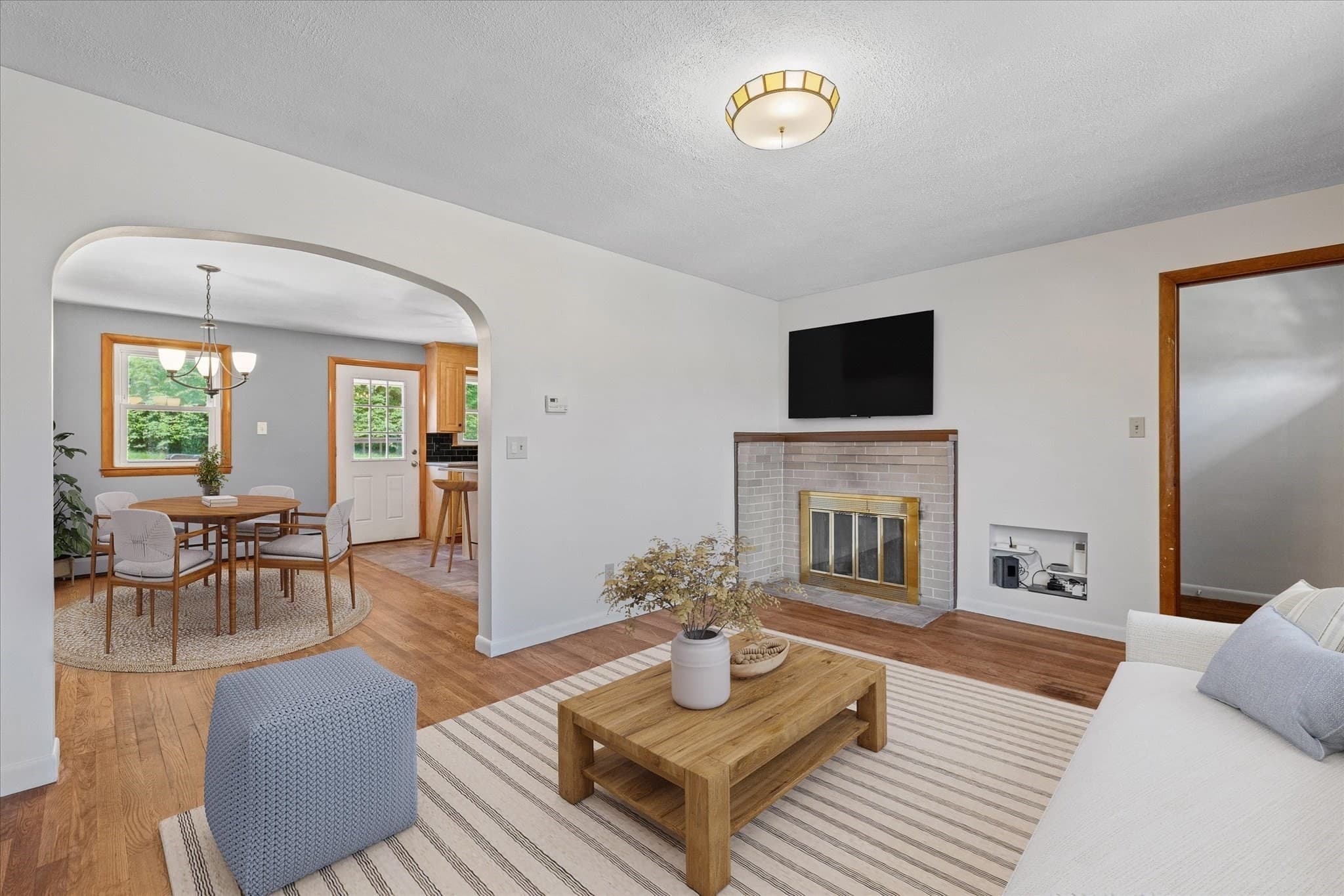 Single Family Residence at 34 Evelyn St, Worcester MA 01607, Worcester, photo 15 of 41