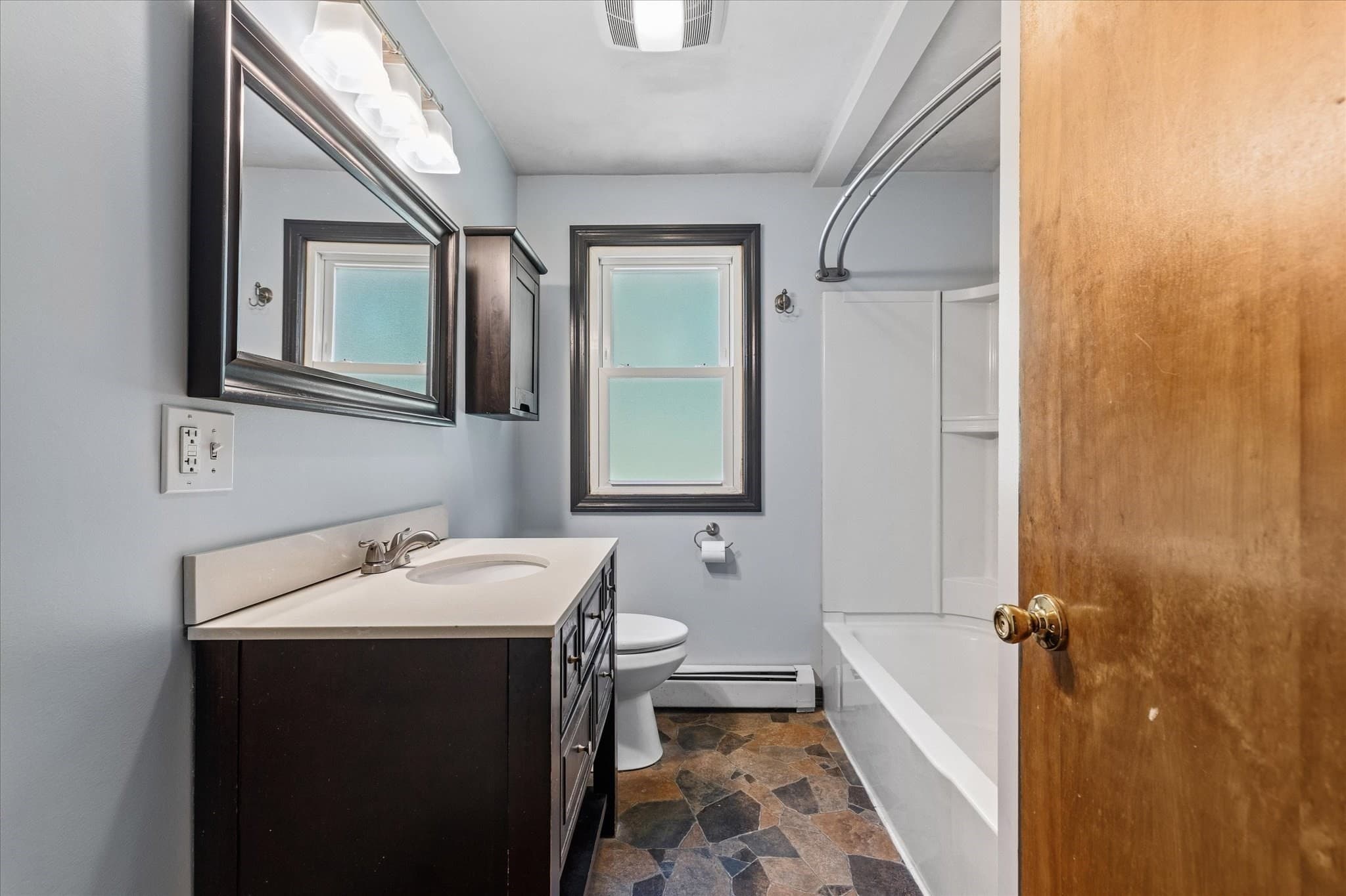 Single Family Residence at 34 Evelyn St, Worcester MA 01607, Worcester, photo 29 of 41