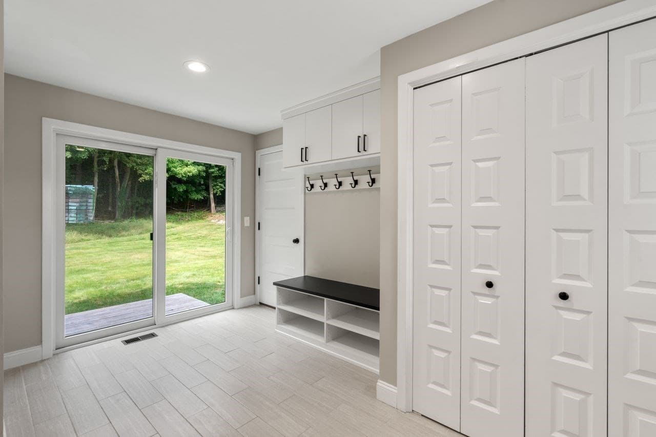 Single Family Residence at 72 Bornwood Drive, Norwood MA 02062, Norwood, photo 3 of 25