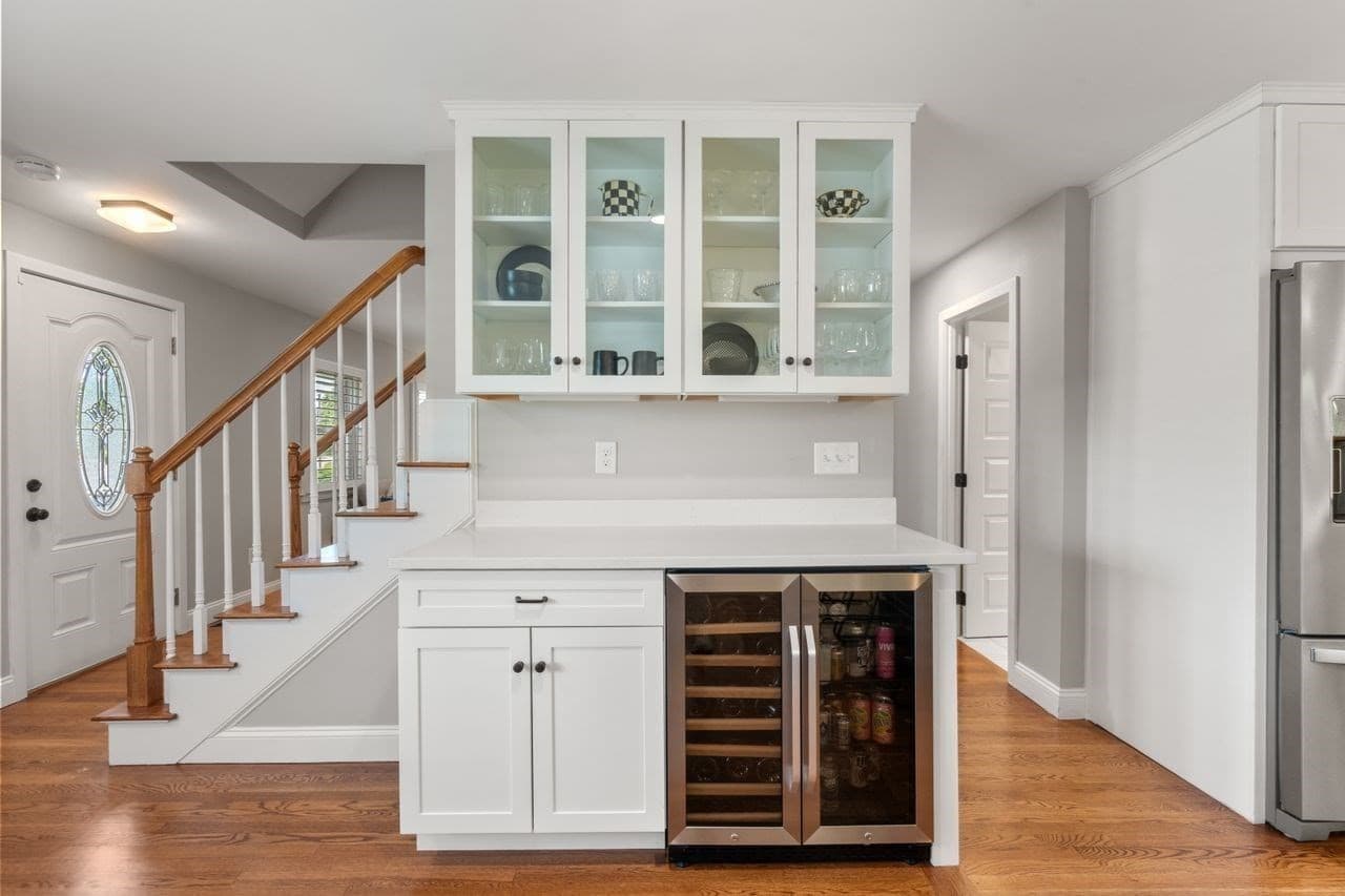 Single Family Residence at 72 Bornwood Drive, Norwood MA 02062, Norwood, photo 9 of 25