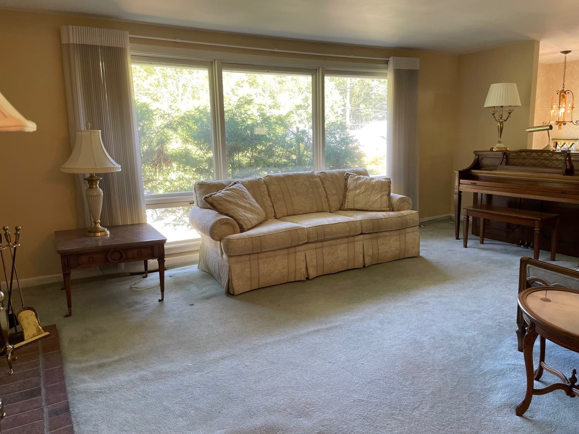 Single Family Residence at 4 Sunset Drive, Randolph MA 02368, Randolph, photo 4 of 16