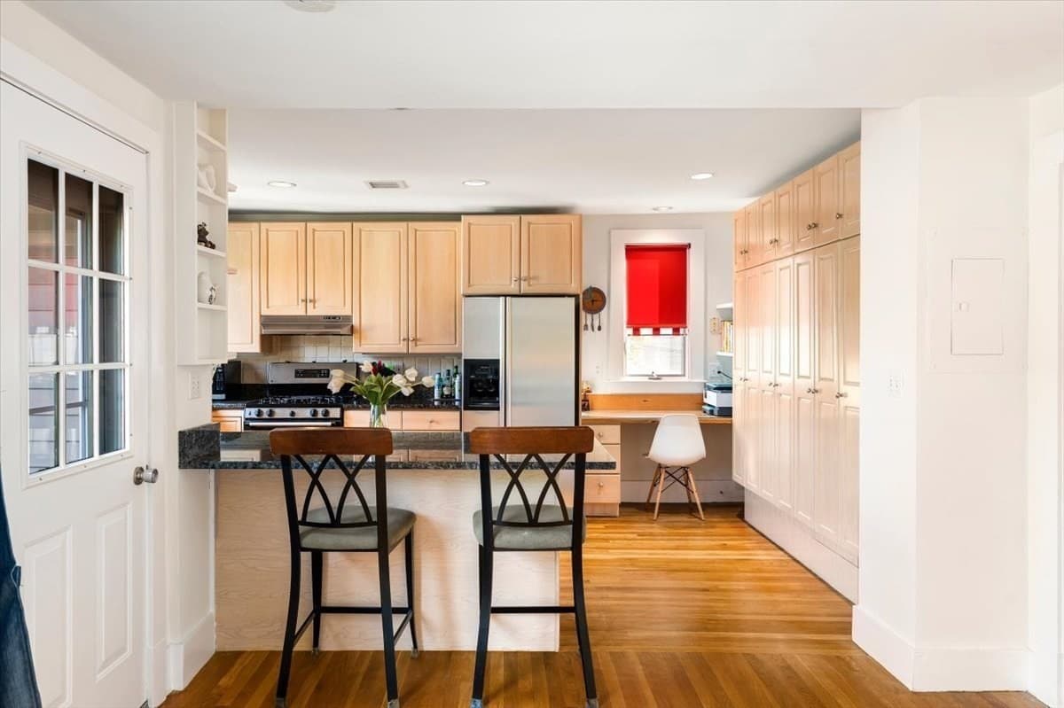 Condominium at 12 Barnes Rd # 2, Newton MA 02458, Newton, photo 5 of 41