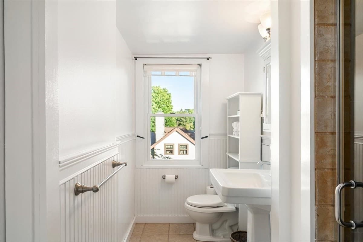 Condominium at 12 Barnes Rd # 2, Newton MA 02458, Newton, photo 38 of 41