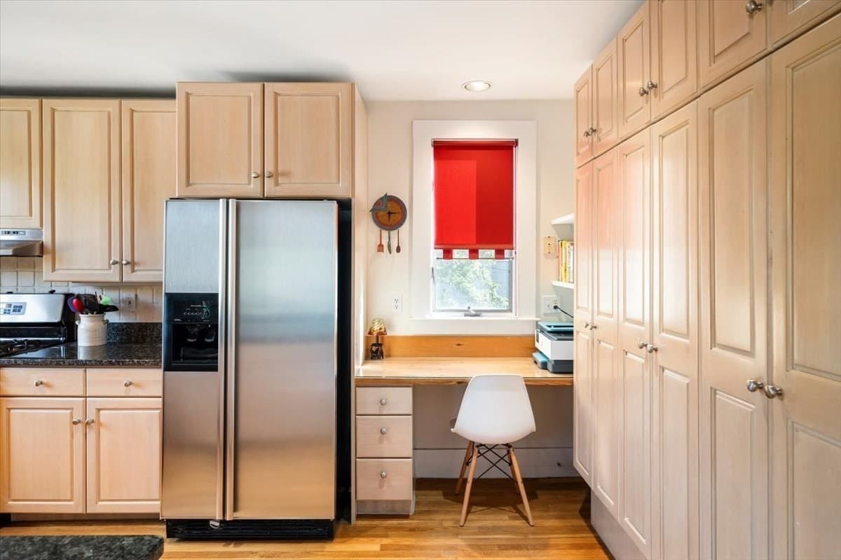 Condominium at 12 Barnes Rd # 2, Newton MA 02458, Newton, photo 8 of 41