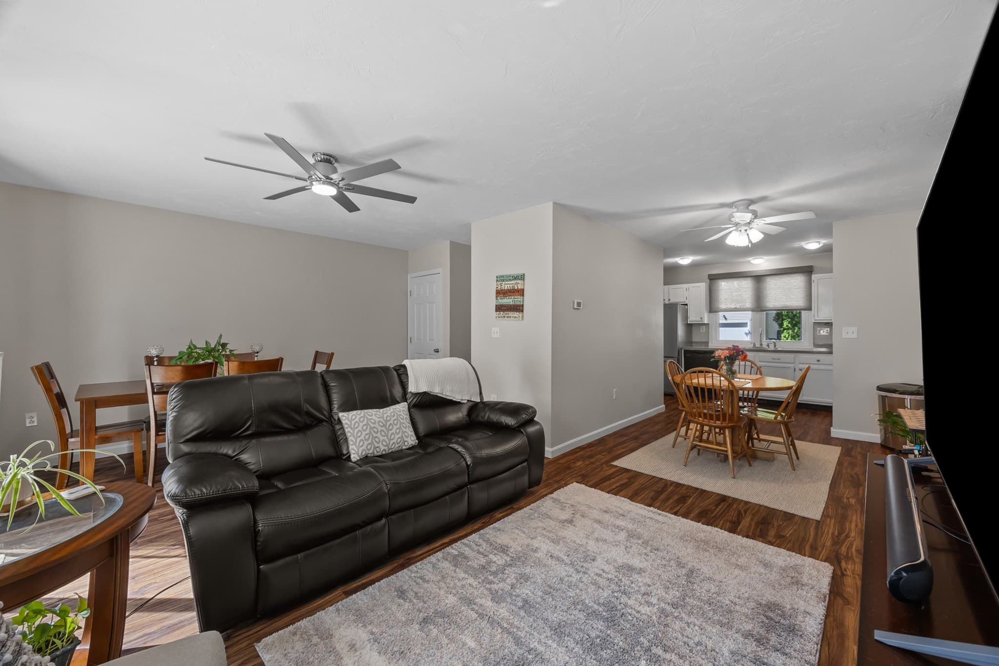 Condominium at 11 Towle Drive # 11, Holden MA 01520, Holden, photo 3 of 32