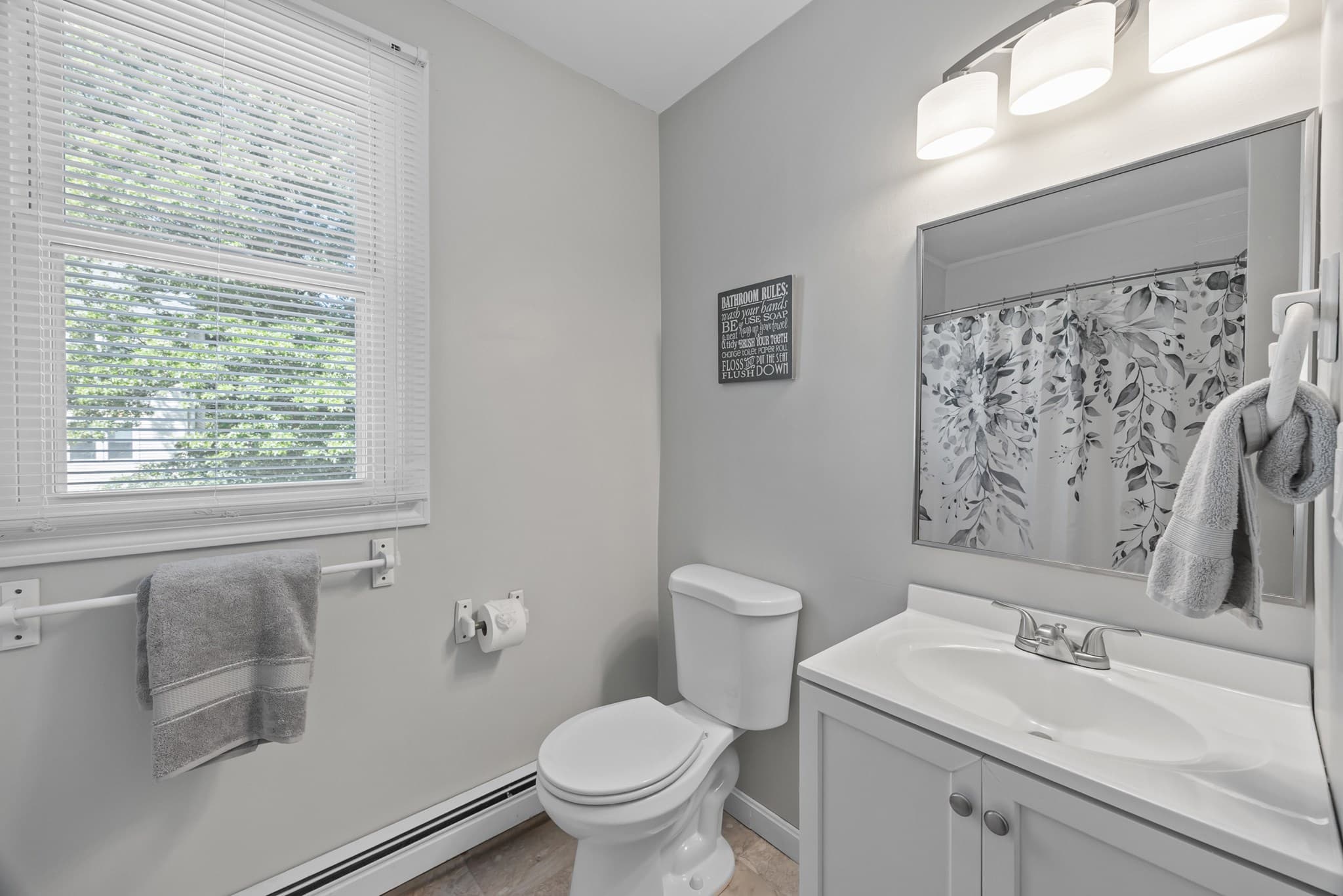 Condominium at 11 Towle Drive # 11, Holden MA 01520, Holden, photo 20 of 32
