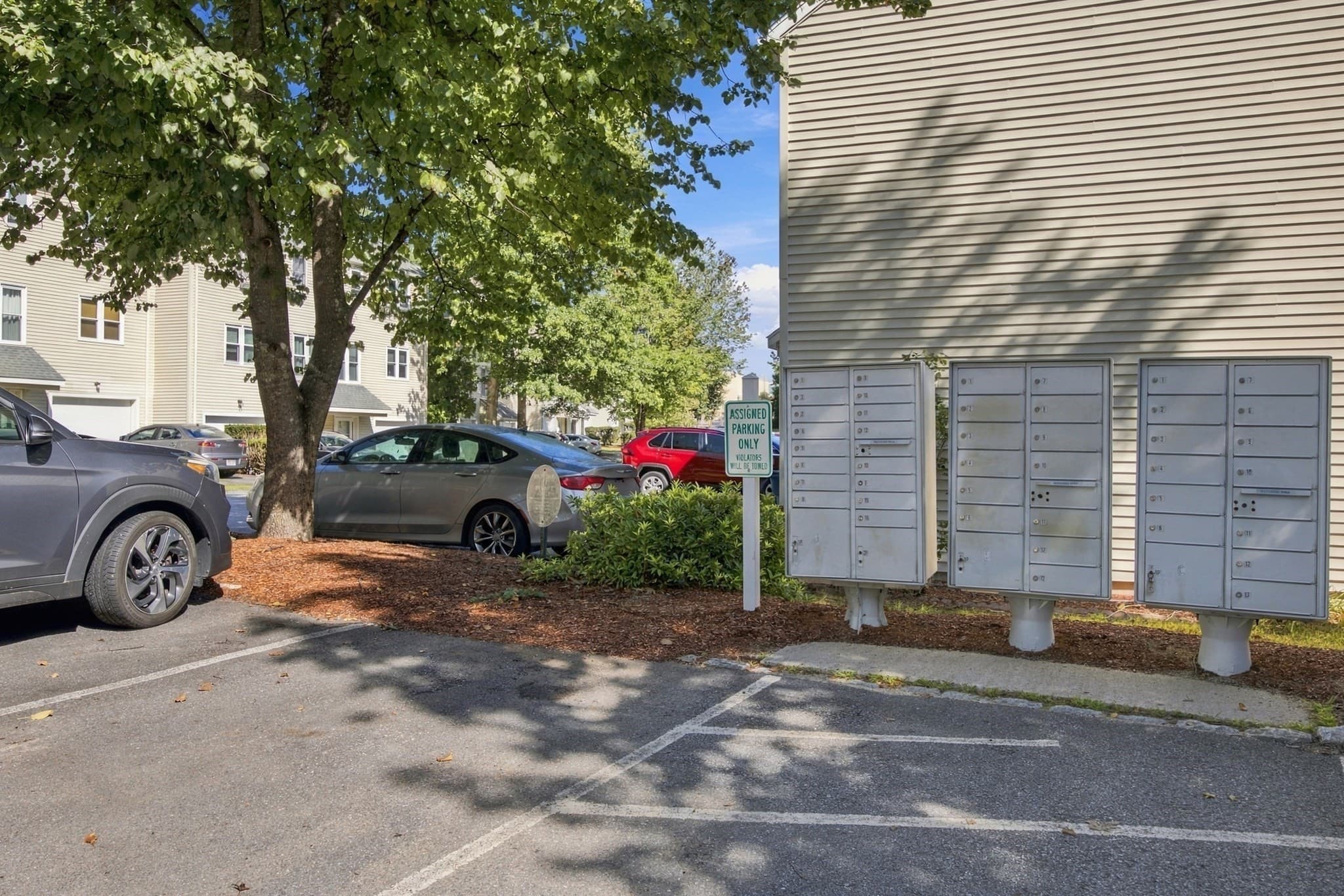 Condominium at 11 Towle Drive # 11, Holden MA 01520, Holden, photo 29 of 32