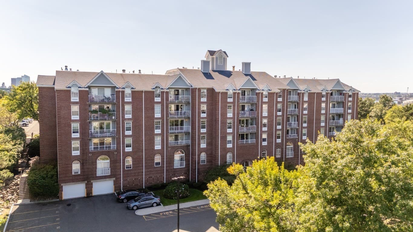 Condominium at 100 Boatswains Way # 308, Chelsea MA 02150, Chelsea, photo 2 of 34