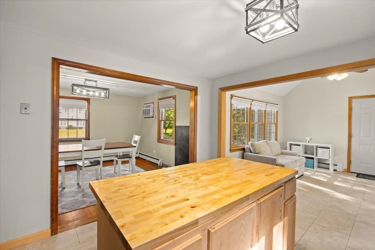 Single Family Residence at 337 Thatcher Street, Brockton MA 02302, Brockton, photo 12 of 41