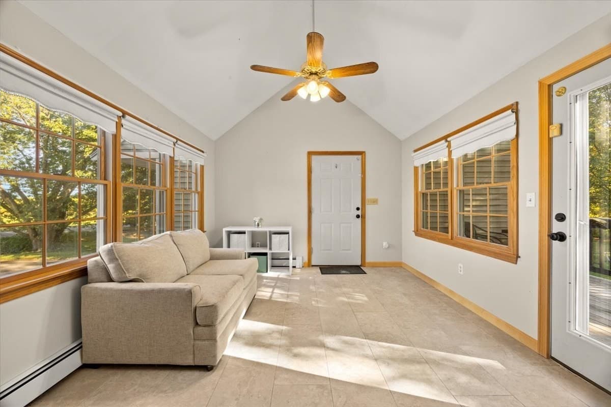 Single Family Residence at 337 Thatcher Street, Brockton MA 02302, Brockton, photo 14 of 41